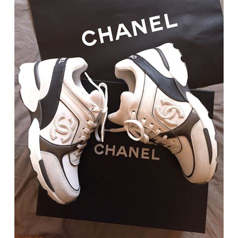 chanel basket blanche|basket Chanel prix neuf.